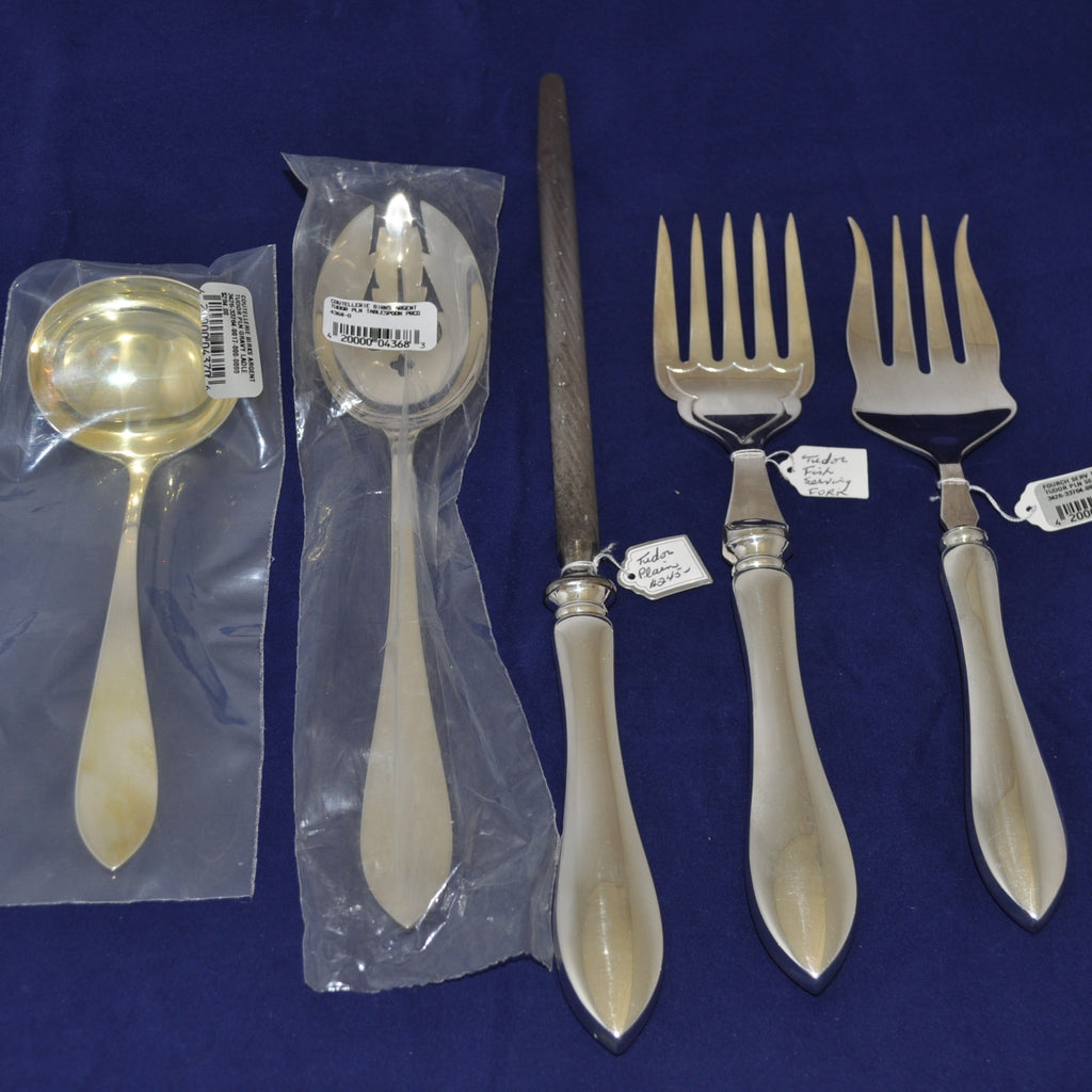 Henry Birks and Sons Tudor plain silverware - Westmount, Montreal - Daisy Exclusive